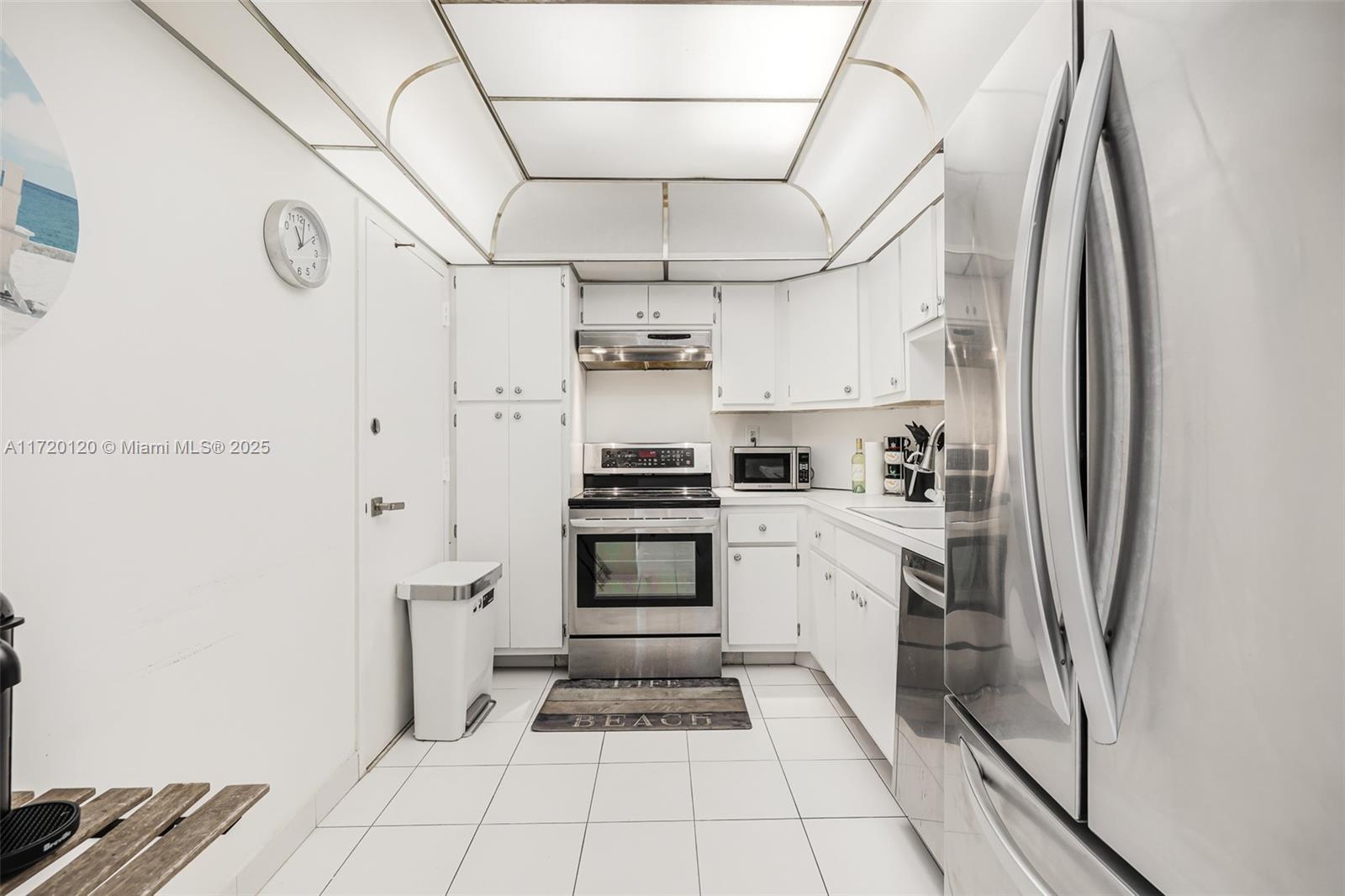 ARLEN HOUSE CONDO - Residential