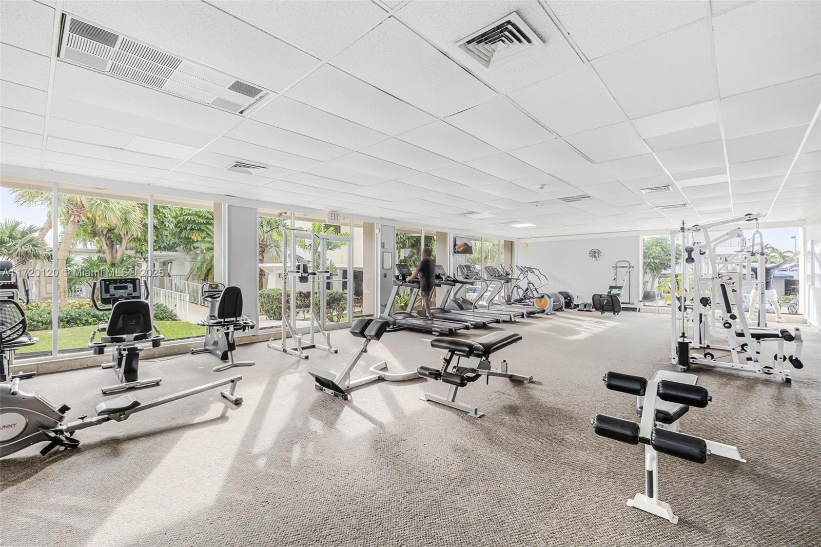 ARLEN HOUSE CONDO - Residential