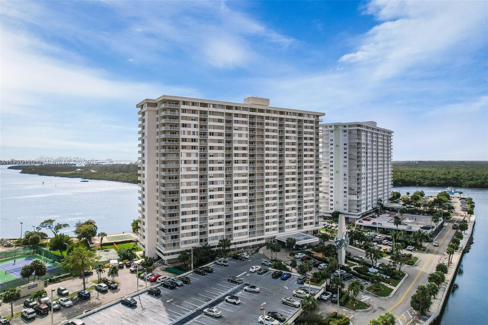 ARLEN HOUSE CONDO - Residential
