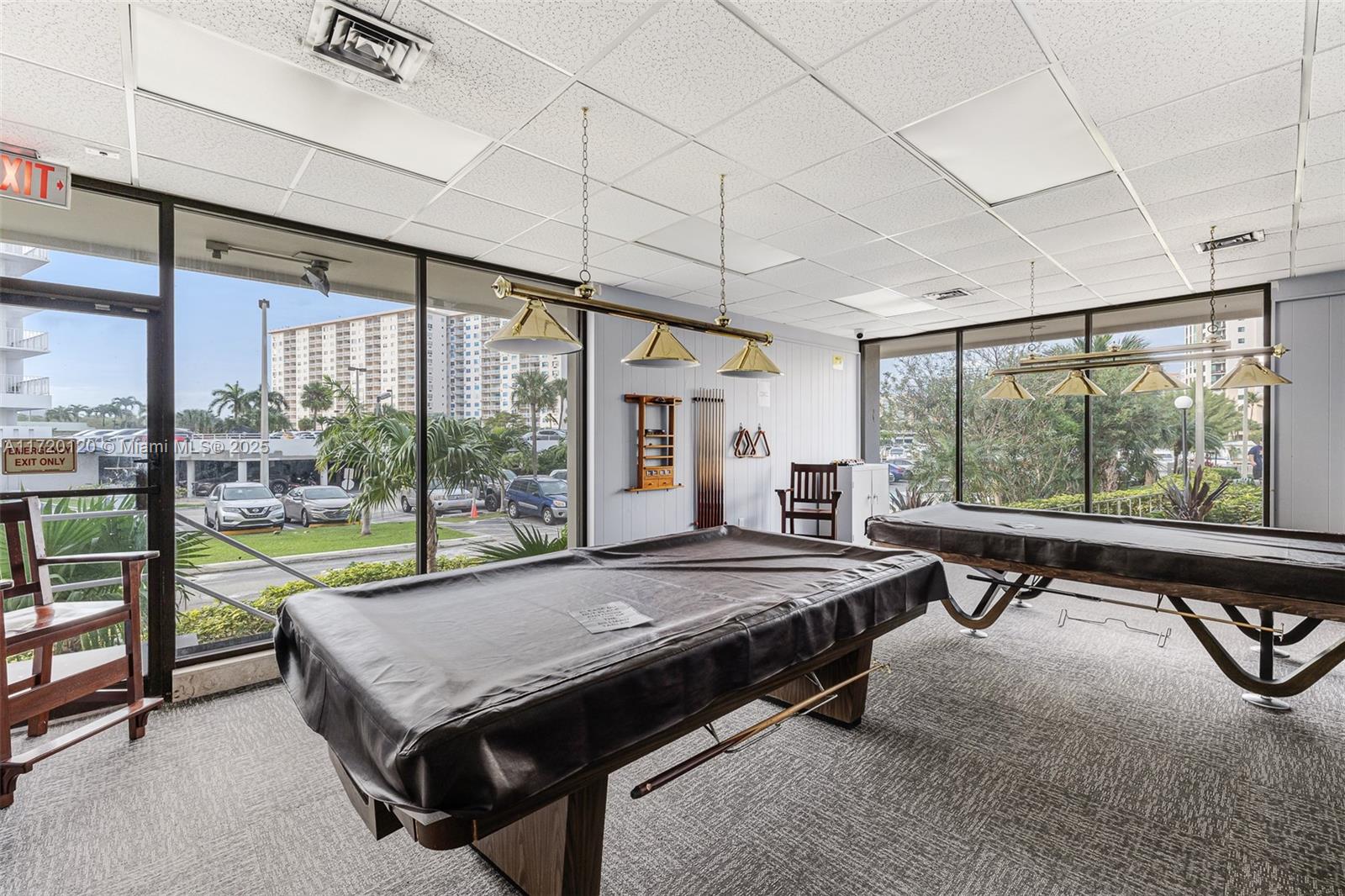ARLEN HOUSE CONDO - Residential