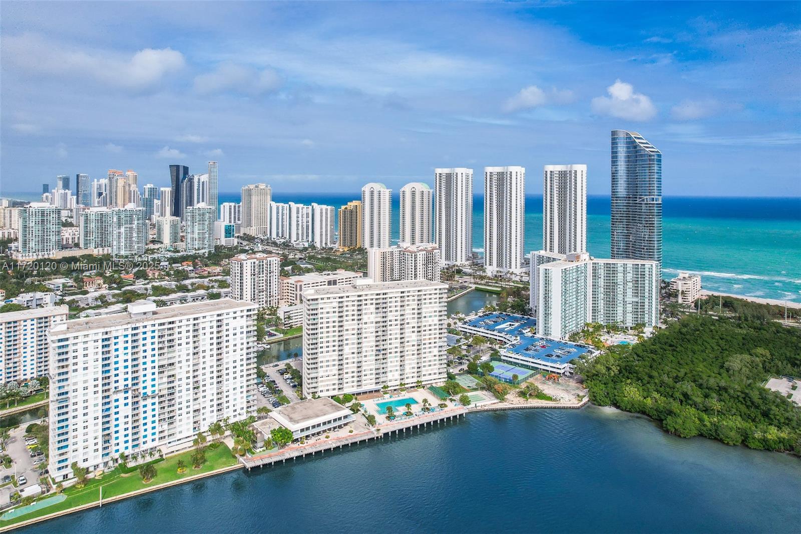 ARLEN HOUSE CONDO - Residential