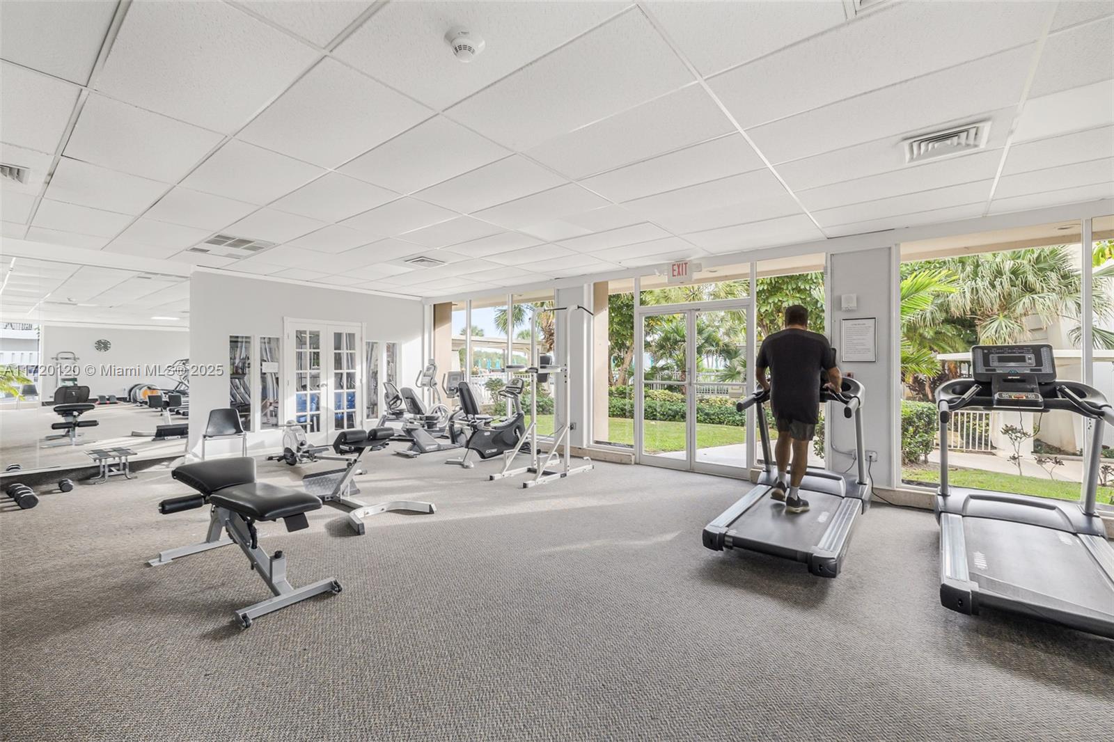 ARLEN HOUSE CONDO - Residential