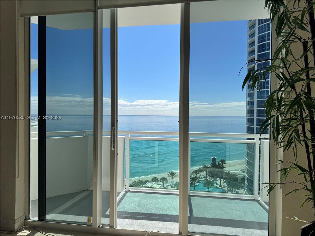 Photo of 3001 S Ocean Dr #1621, Hollywood, FL 33019 (MLS # A11970585)