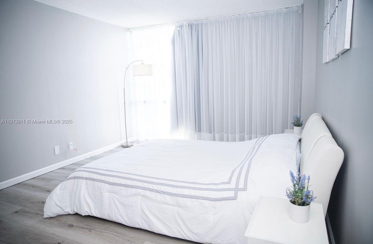 BRAVURA II CONDO - Residential Lease