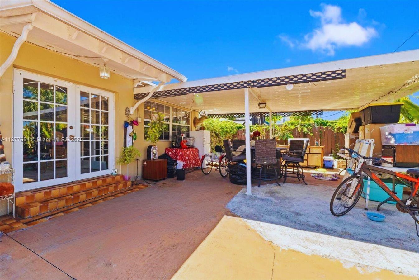 CORAL WAY VILLAGE SEC A P - Residential