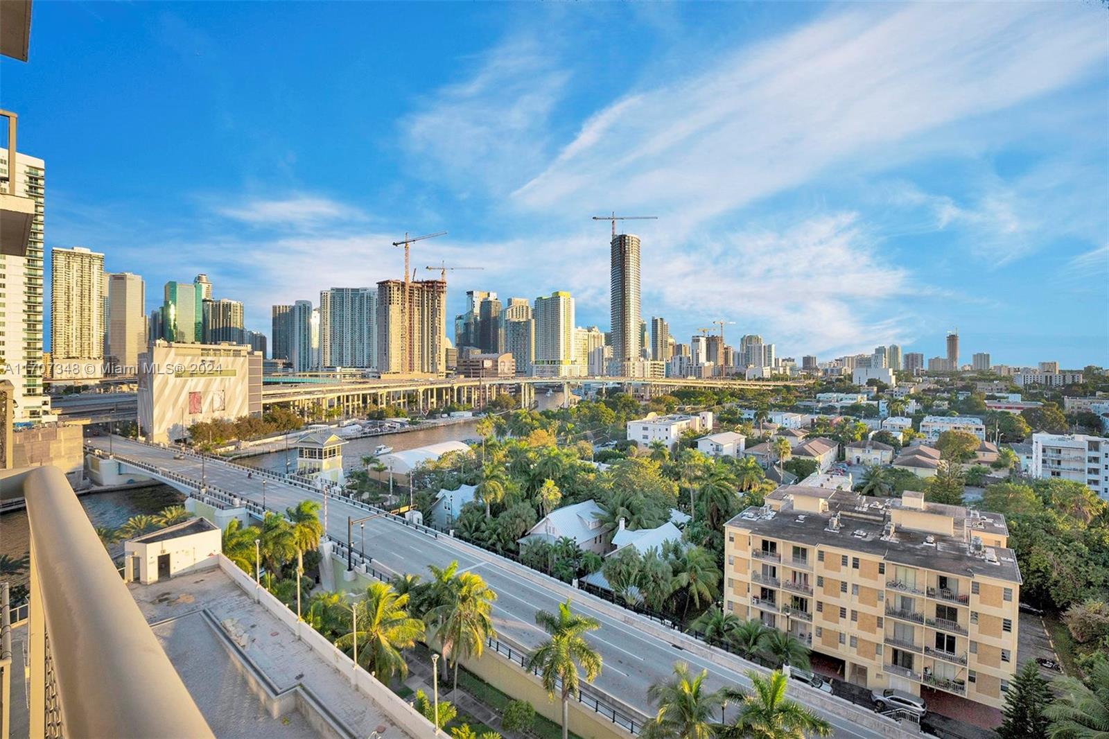 NEO CONDO - Residential