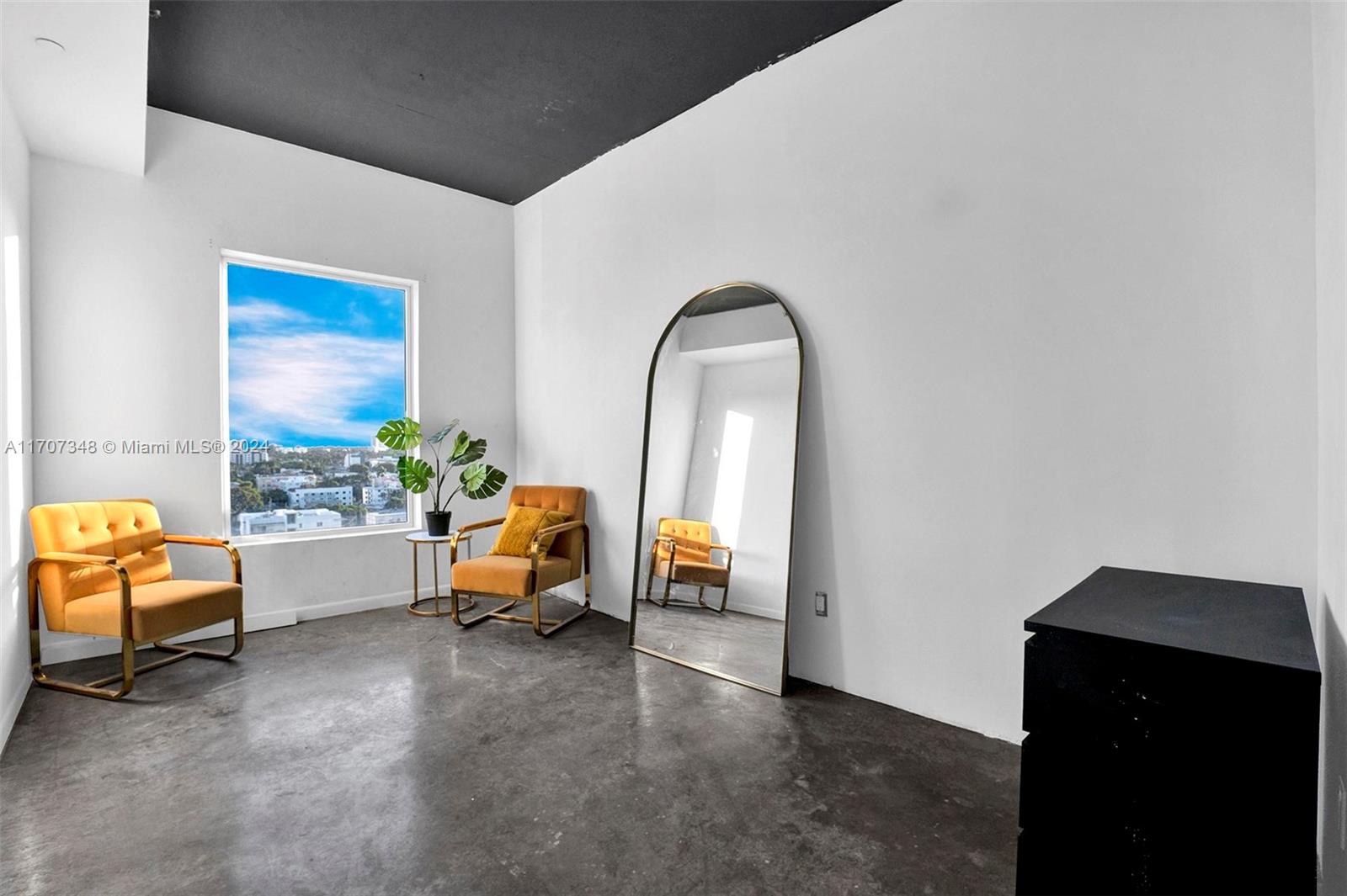 NEO CONDO - Residential