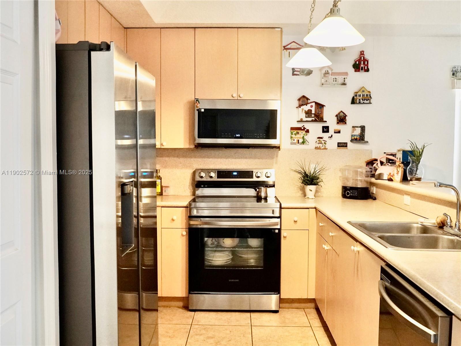 SONARA AT MALIBU BAY - Residential