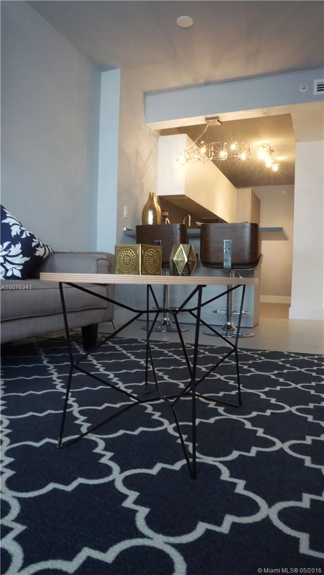 The Decoplage Condo - Residential Lease