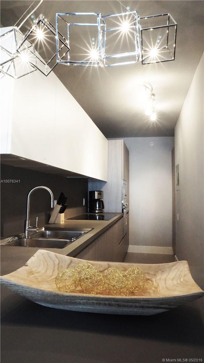 The Decoplage Condo - Residential Lease