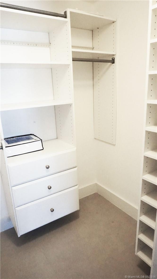 The Decoplage Condo - Residential Lease