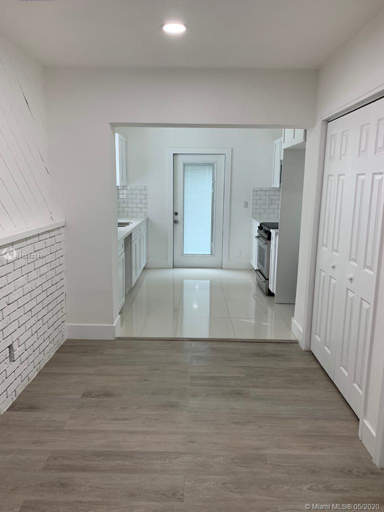 POMPANO PARK SEC 3 - Residential