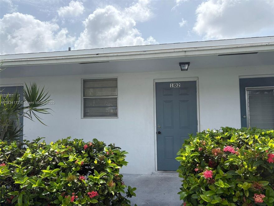 2/1.5 CONDO 1st floor entry, low  condo fees, updated electrical system, no age restriction, ground floor, 2 bedrooms, 1 full bathroom, 1 half bath, walking closet, tile floors in dining, living and kitchen area, laundry facilities within the complex, community pool and clubhouse. No renting for first year of ownership, rental restrictions-no less than 3 months and no more than 6 months per year, excellent location, close to shopping centers, schools and more. 24 hr notice needed for showing only after 4:30 PM M-F weekend hours vary