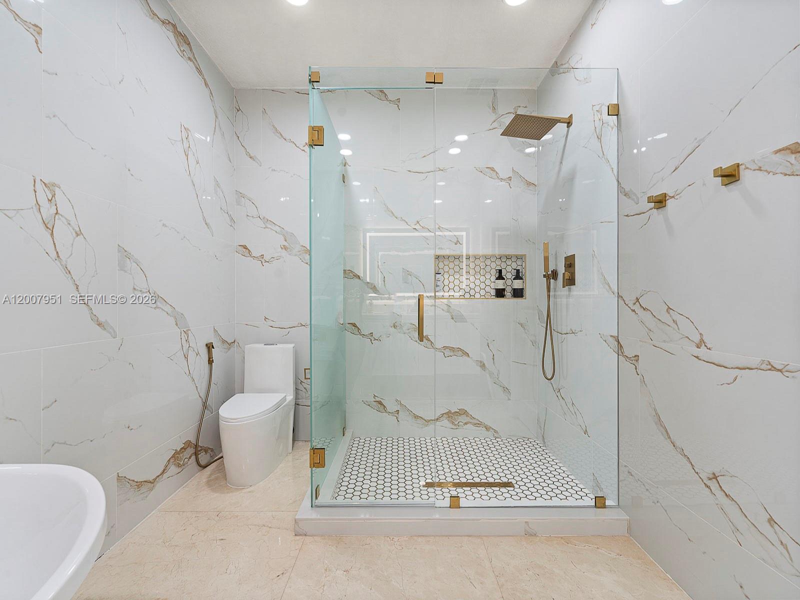 HAMMOCKS SHORES 2ND ADDN - Residential