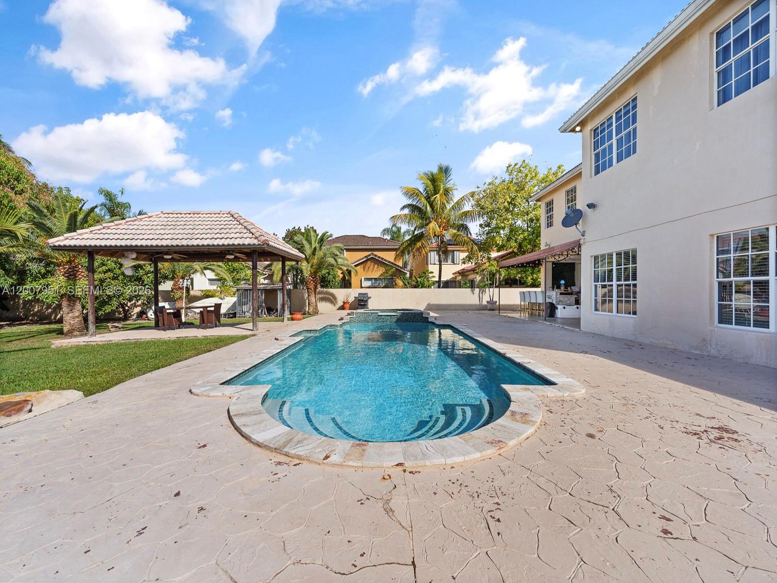 HAMMOCKS SHORES 2ND ADDN - Residential