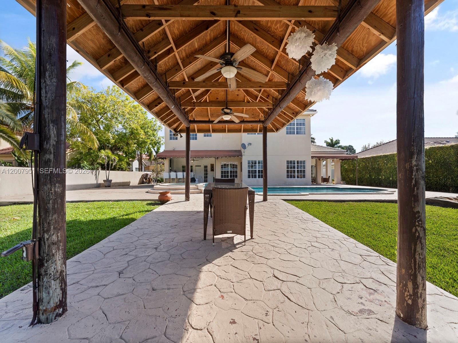 HAMMOCKS SHORES 2ND ADDN - Residential