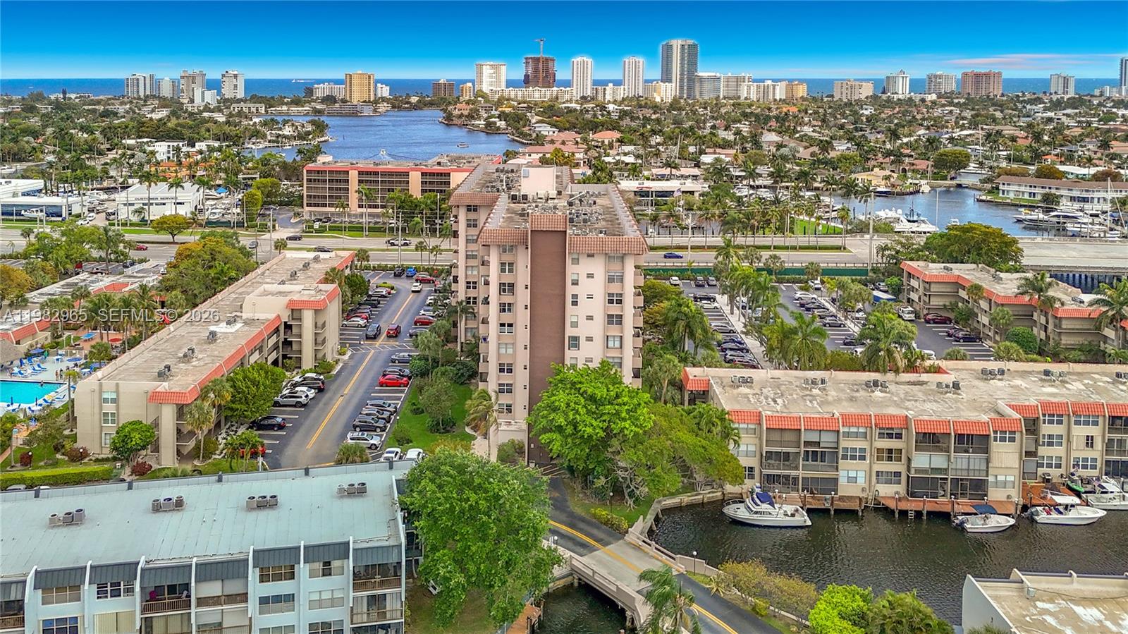 ISLAND CLUB TWO CONDO - Residential