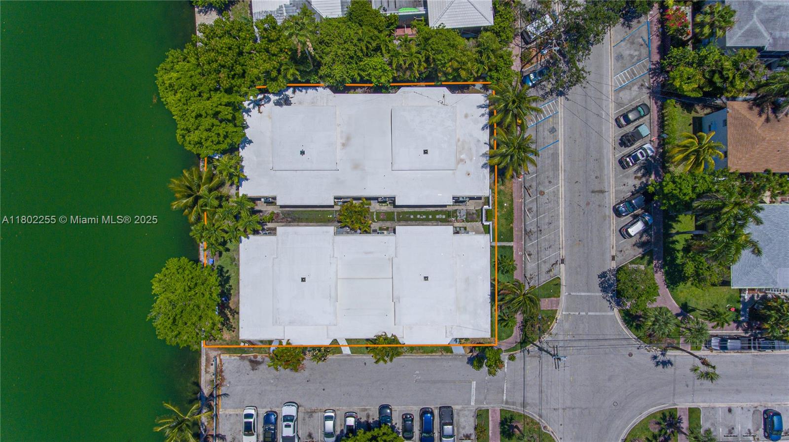 1785-1795 CONDO INC - Land