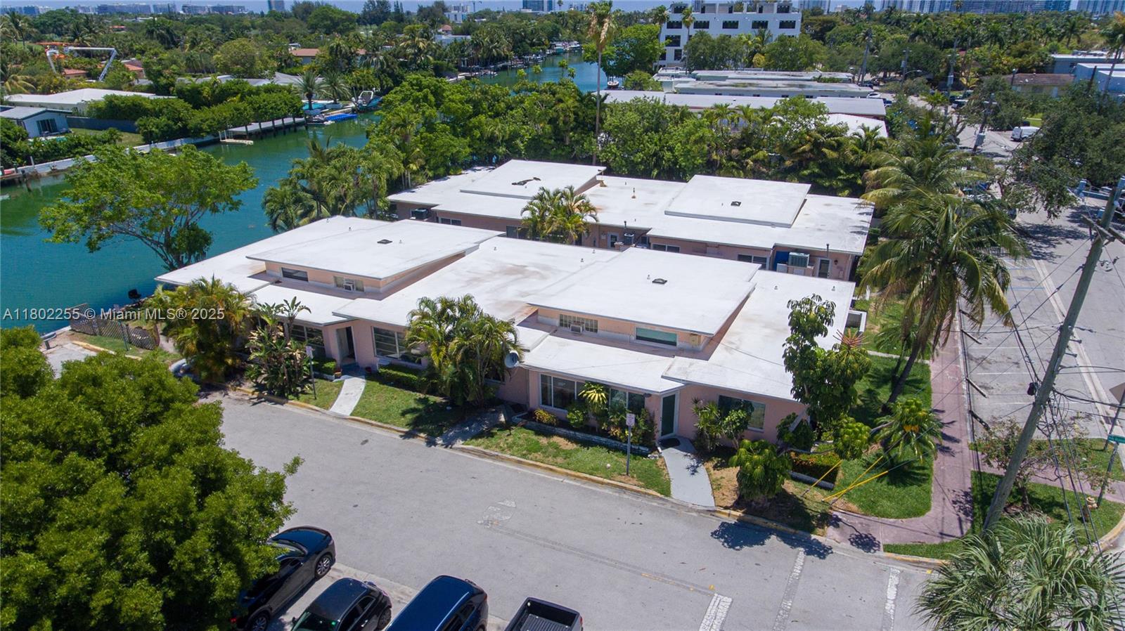 1785-1795 CONDO INC - Land