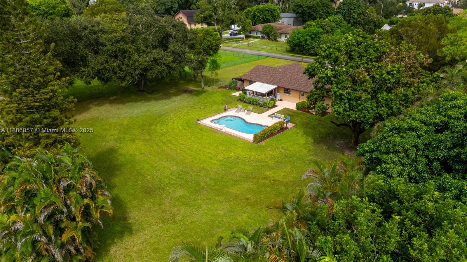 GREEN ACRES - Residential