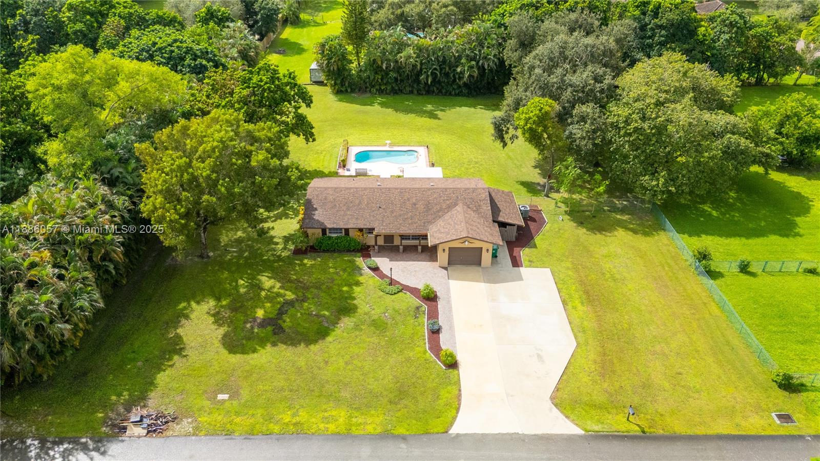 GREEN ACRES - Residential