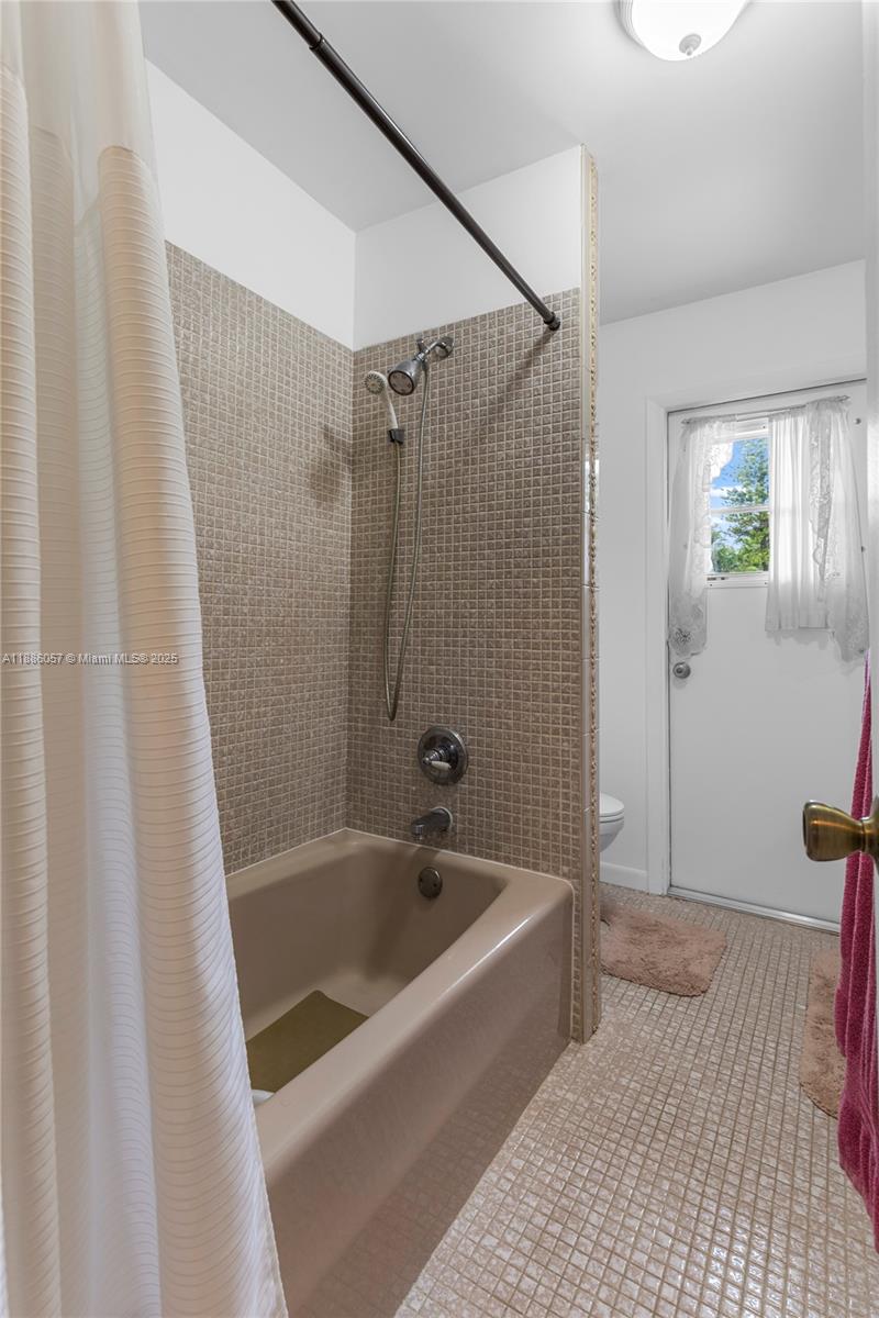 GREEN ACRES - Residential