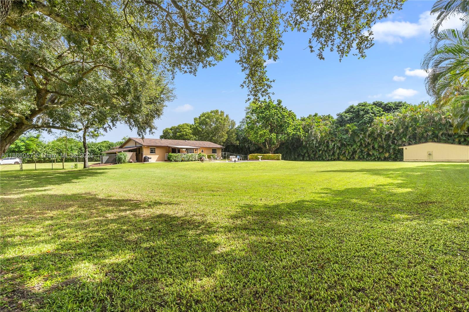 GREEN ACRES - Residential