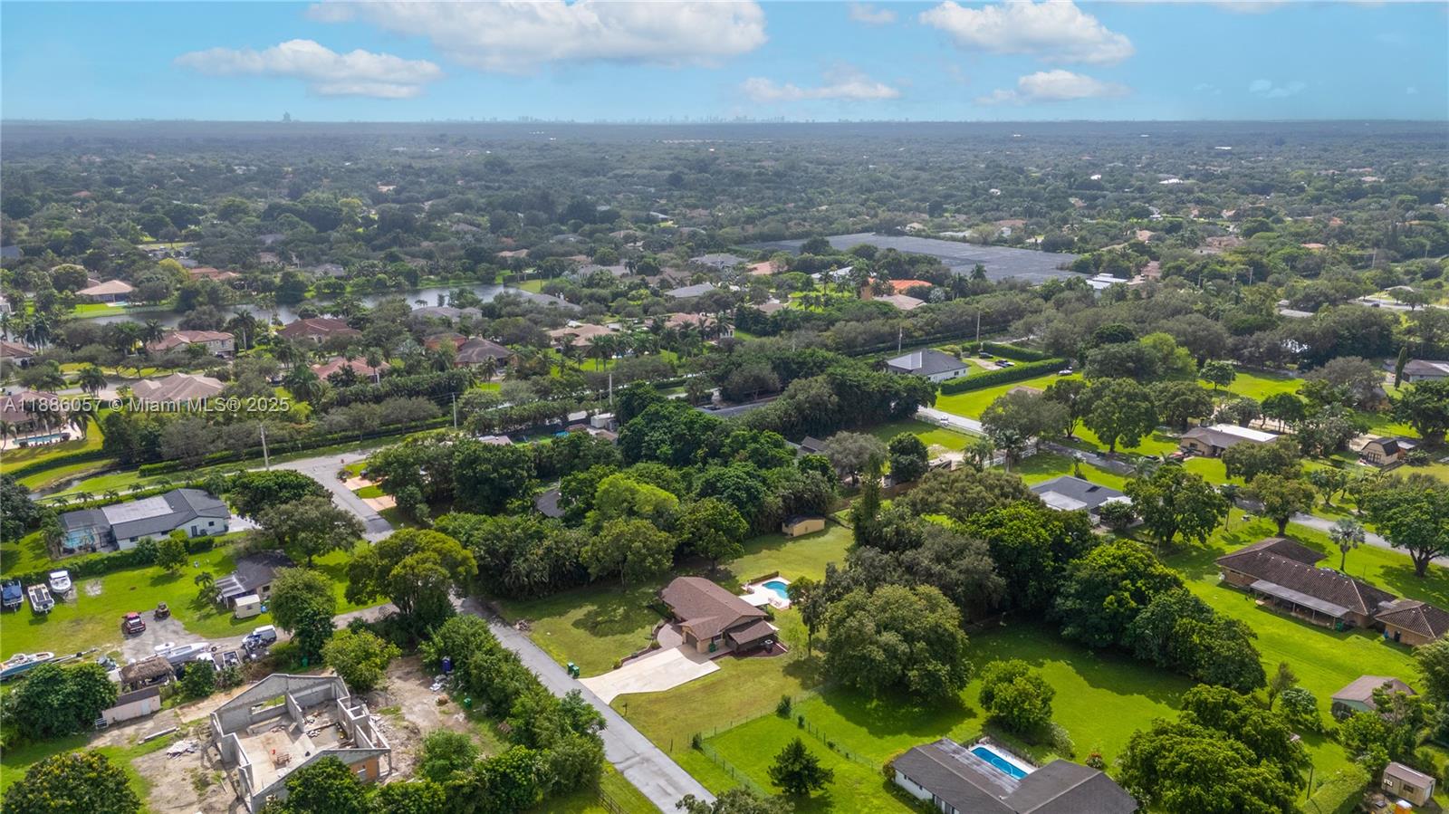 GREEN ACRES - Residential