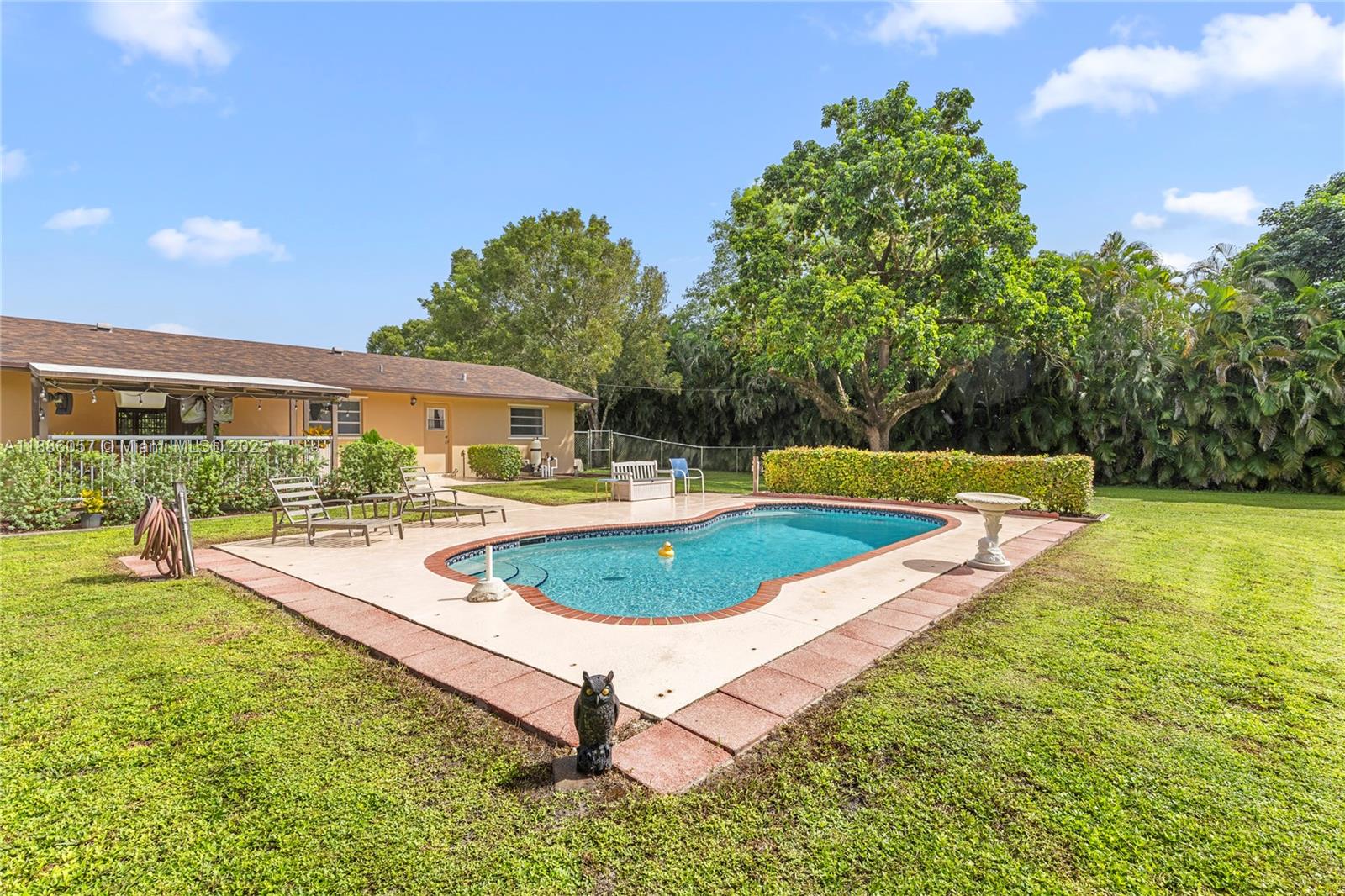 GREEN ACRES - Residential