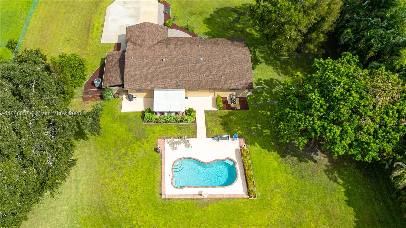 GREEN ACRES - Residential