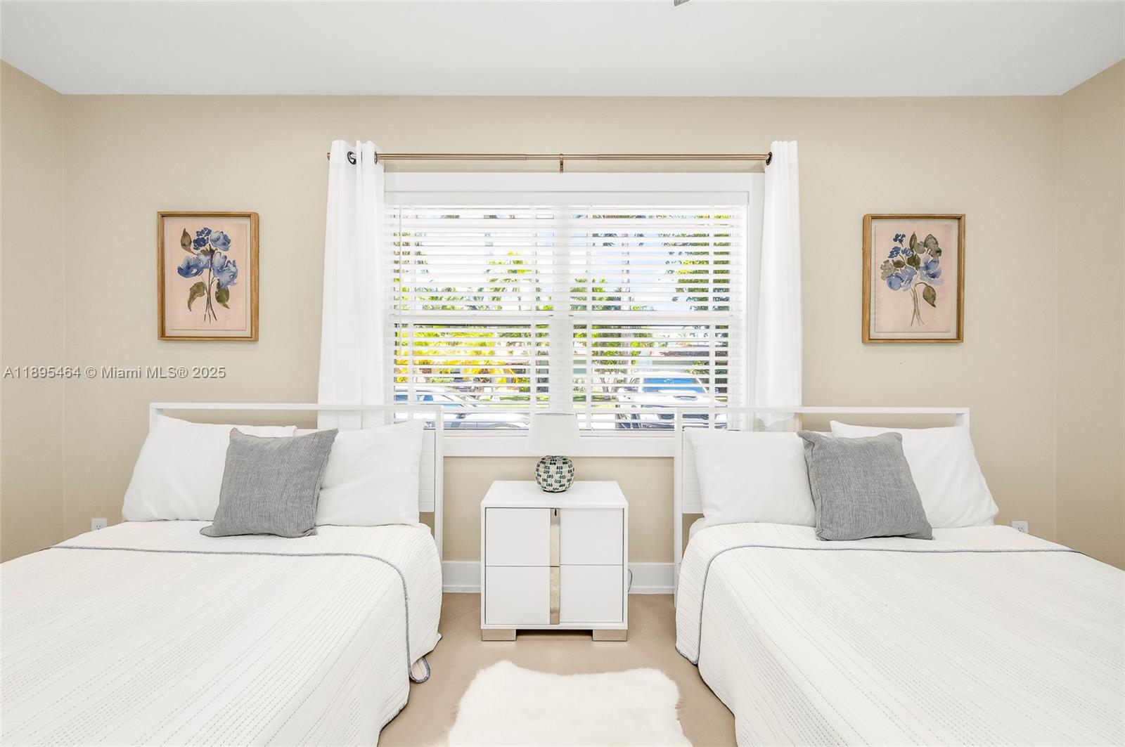 SUNSET TRAILS NO 4 - Residential Lease