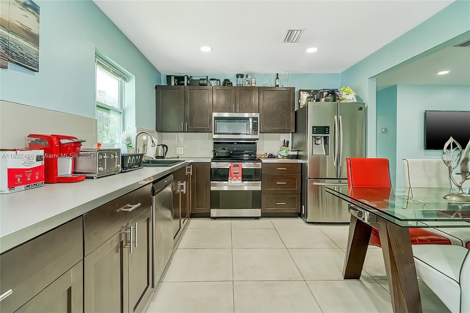 216 SW 6th St