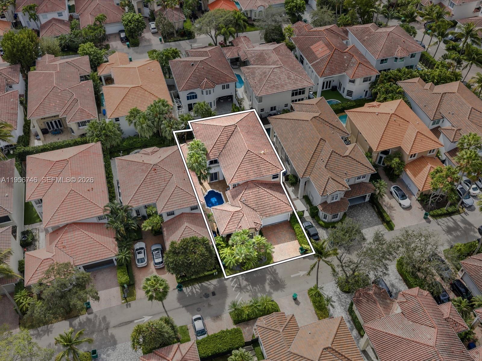 GOLDEN GATE ESTATES & MAR - Residential