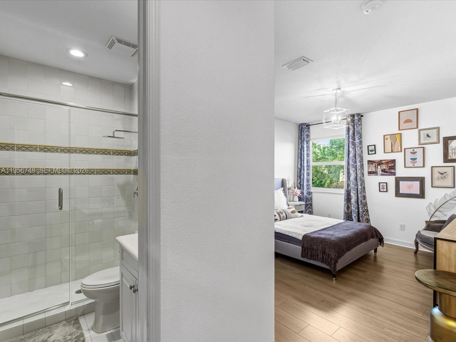 GOLDEN GATE ESTATES & MAR - Residential