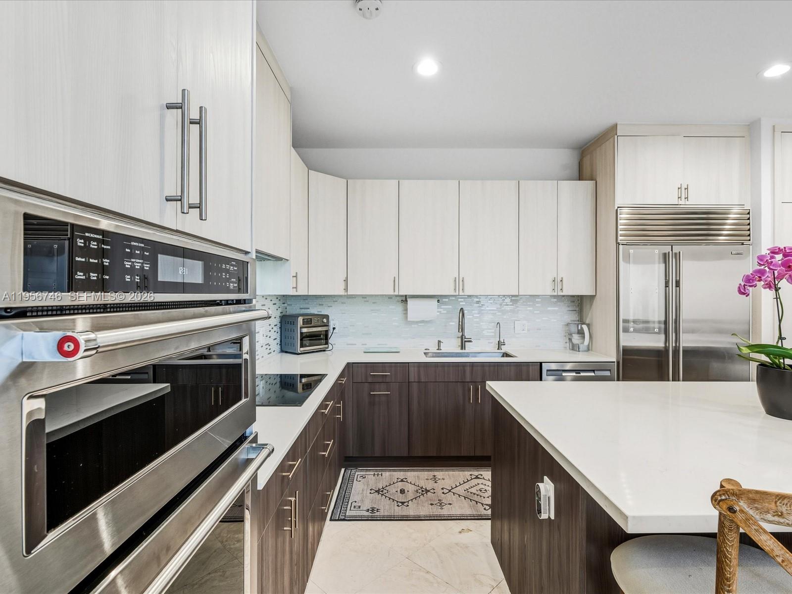 GOLDEN GATE ESTATES & MAR - Residential