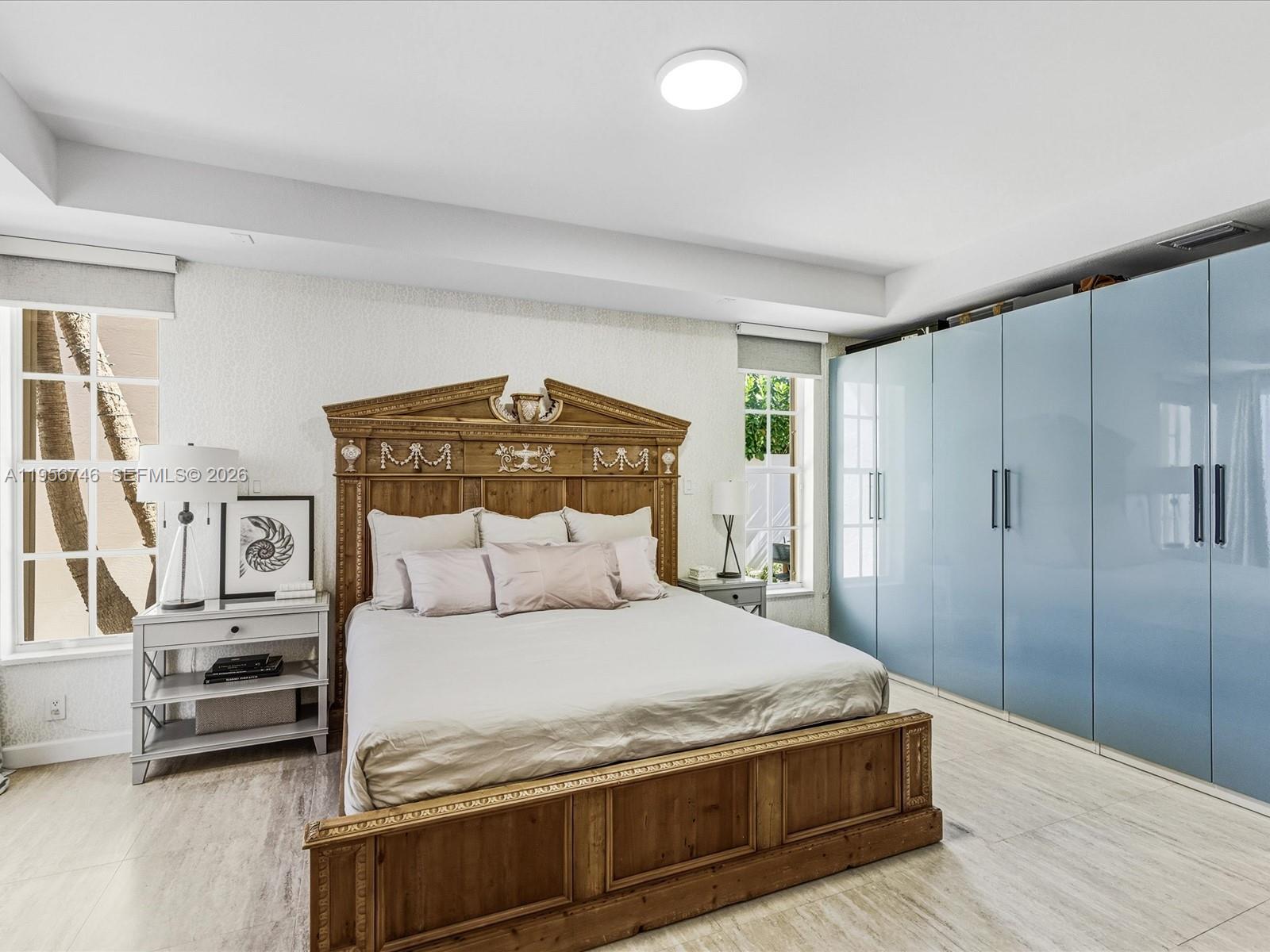 GOLDEN GATE ESTATES & MAR - Residential