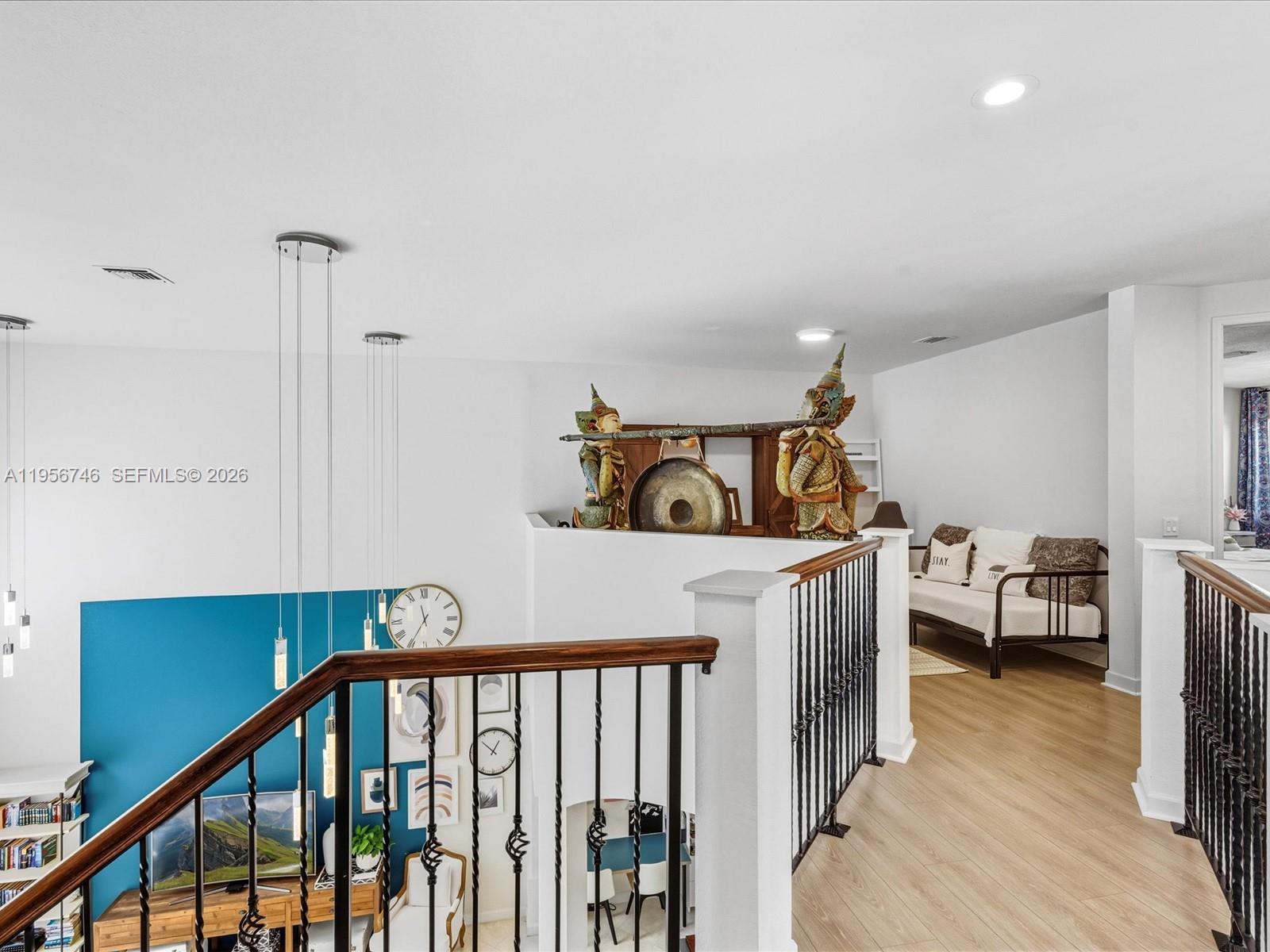 GOLDEN GATE ESTATES & MAR - Residential