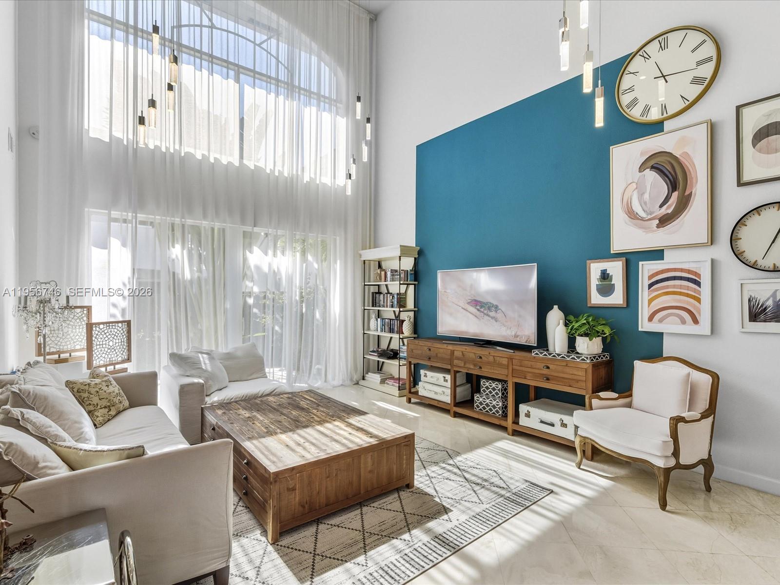 GOLDEN GATE ESTATES & MAR - Residential