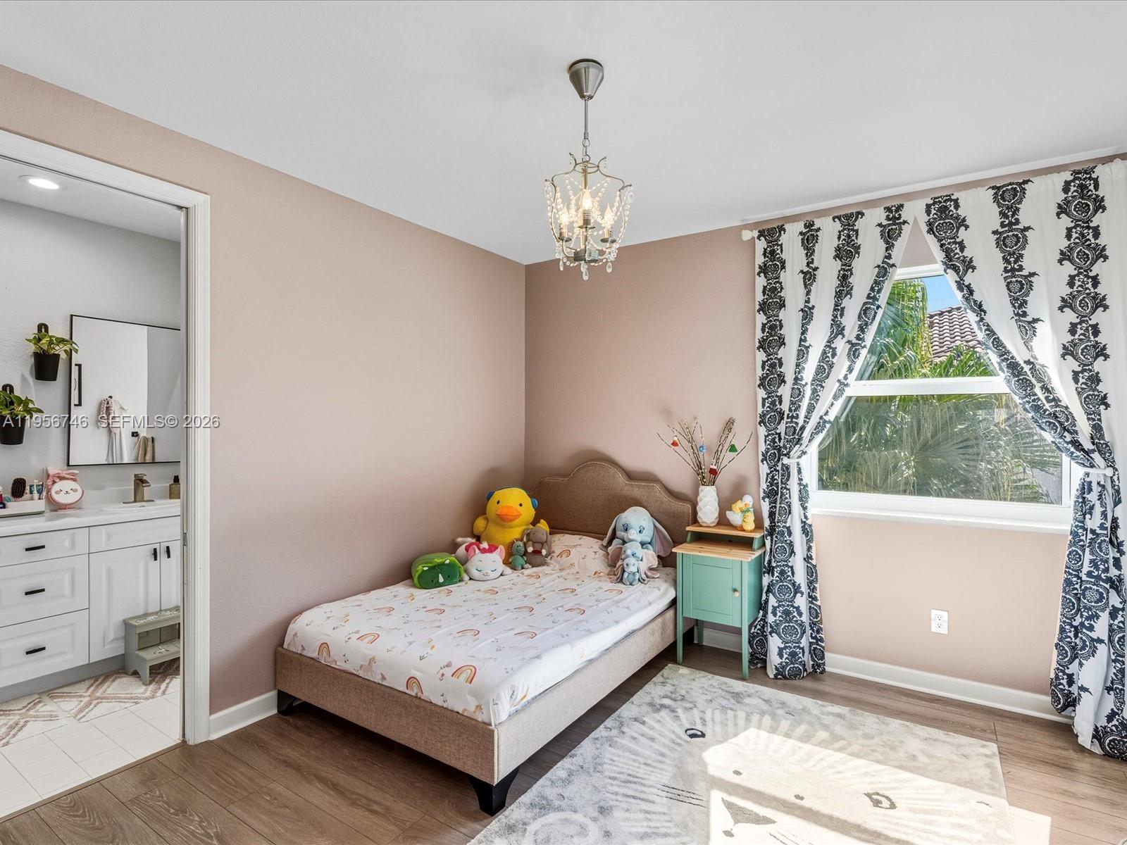 GOLDEN GATE ESTATES & MAR - Residential