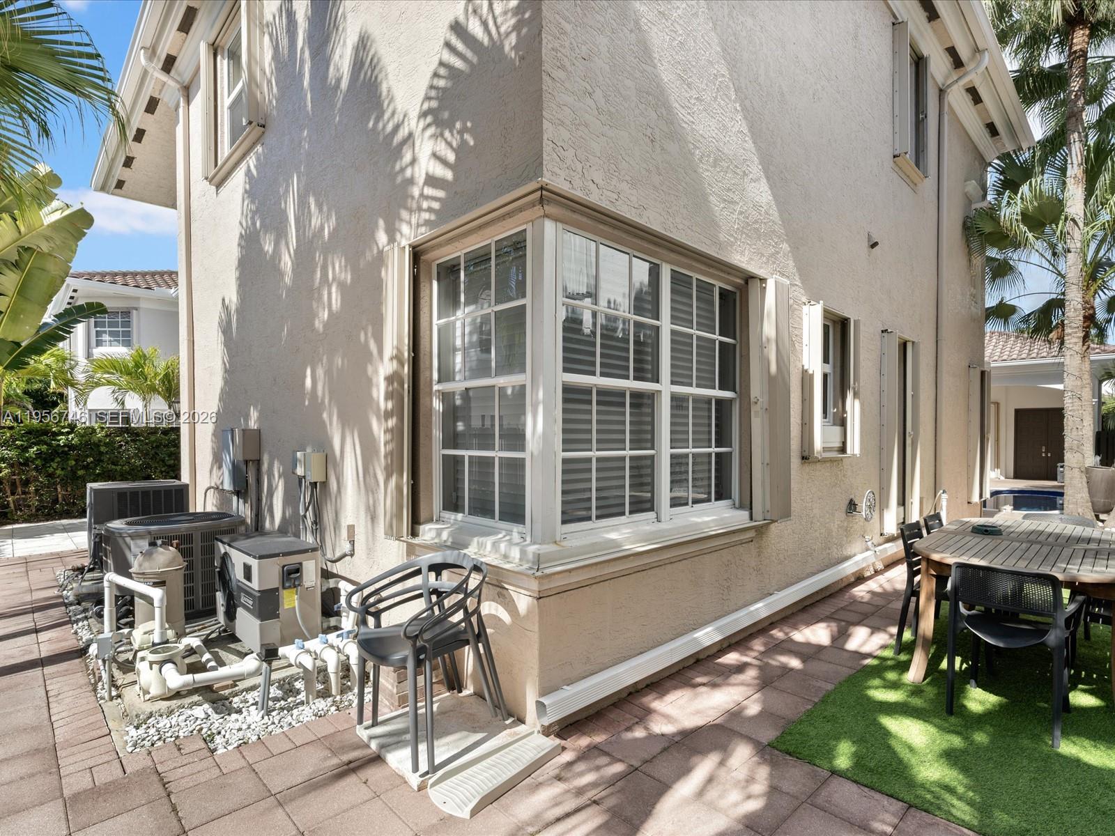 GOLDEN GATE ESTATES & MAR - Residential