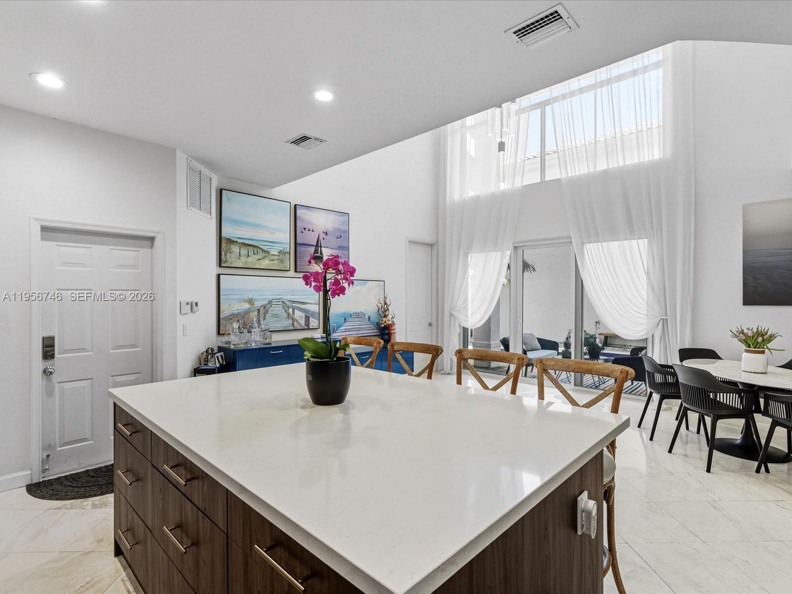 GOLDEN GATE ESTATES & MAR - Residential