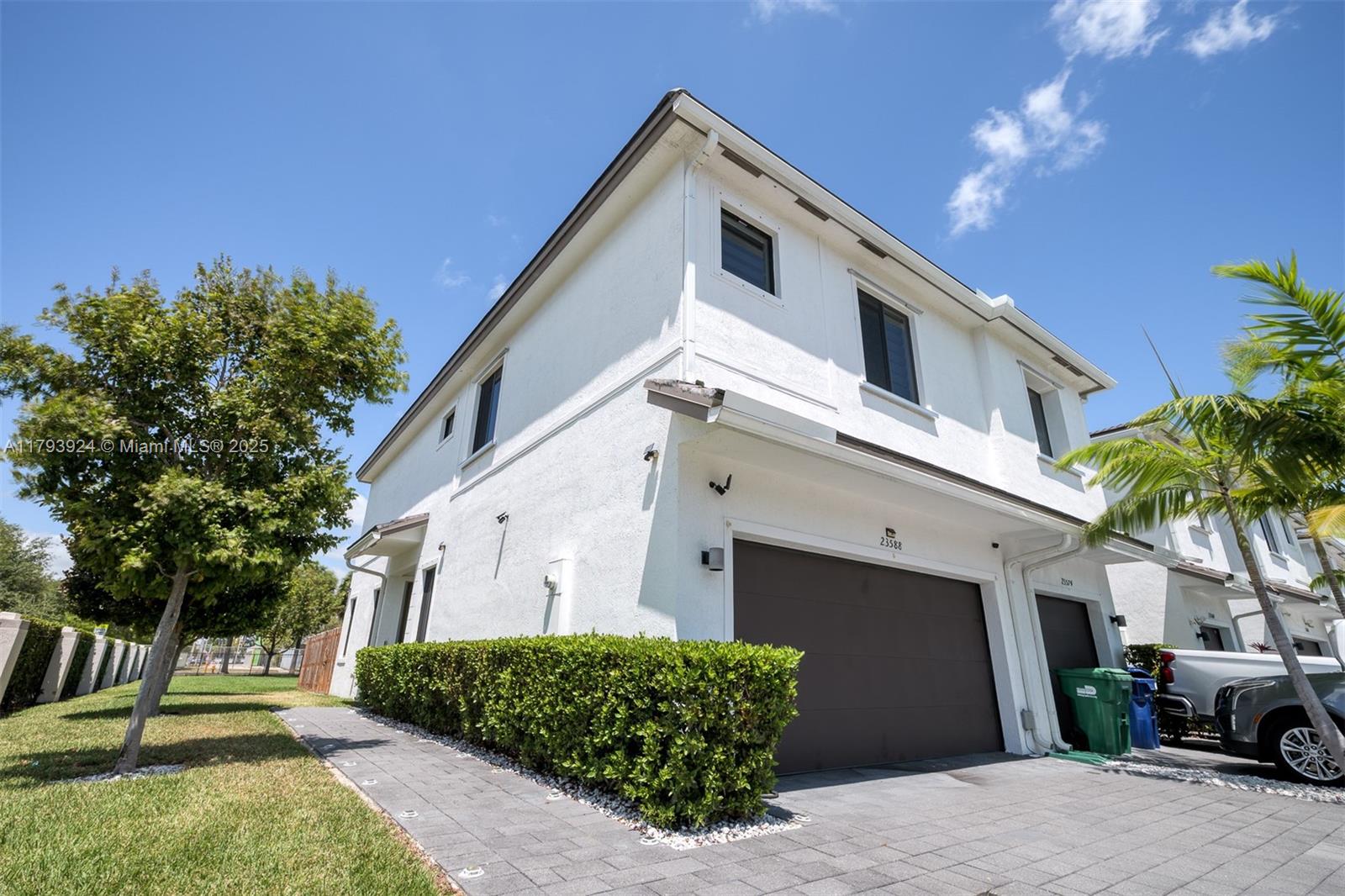 23588 Sw 110th Ave, Homestead, Miami-Dade County, Florida - 3 Bedrooms  
3 Bathrooms - 