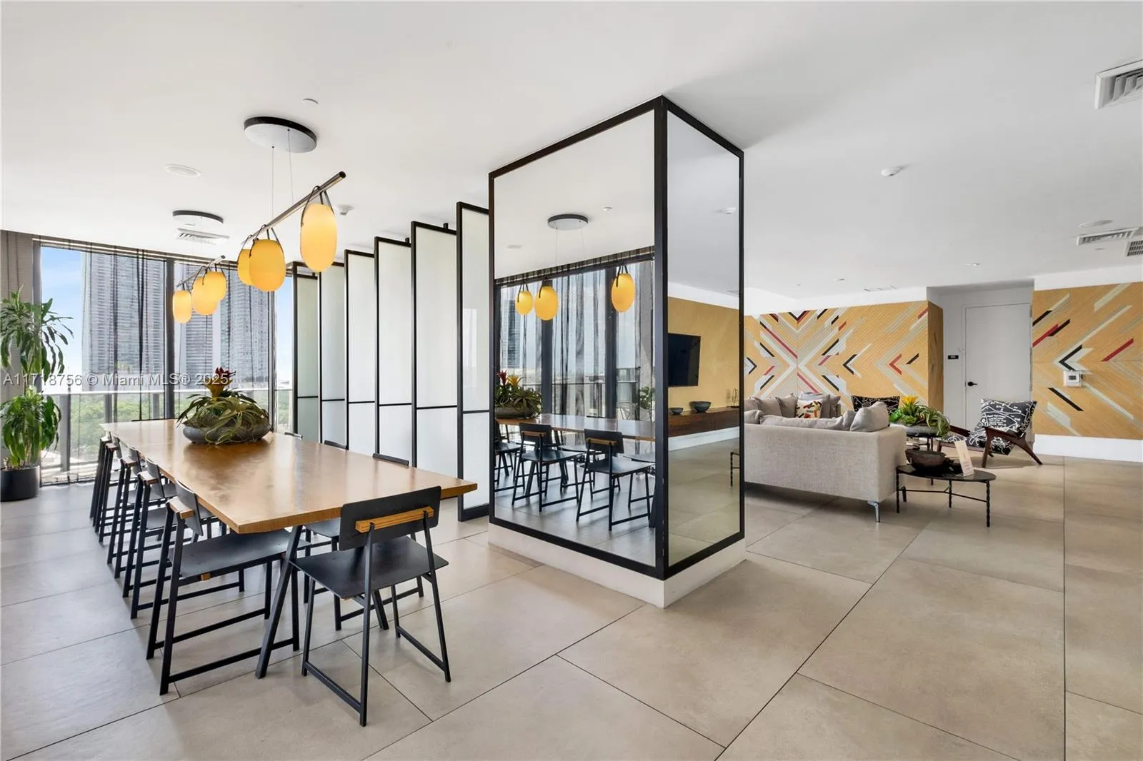 Miami, Florida 33137, United States, 1 Bedroom Bedrooms, ,2 BathroomsBathrooms,Residential,Pending,9730