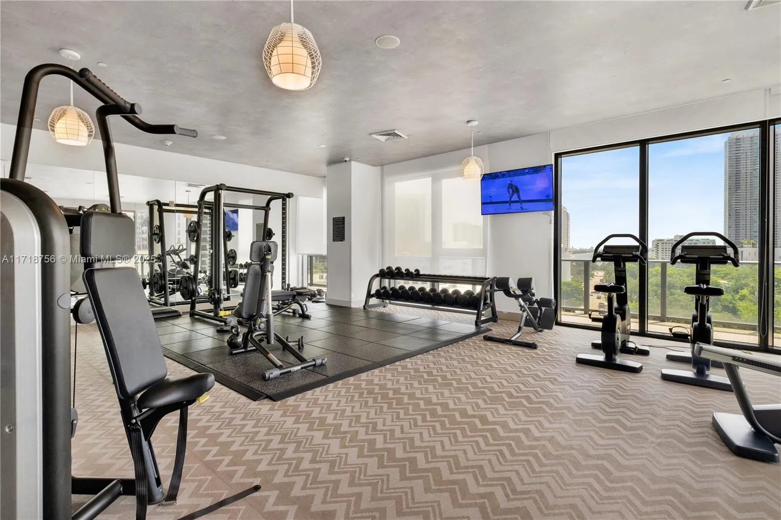 Miami, Florida 33137, United States, 1 Bedroom Bedrooms, ,2 BathroomsBathrooms,Residential,Pending,9730