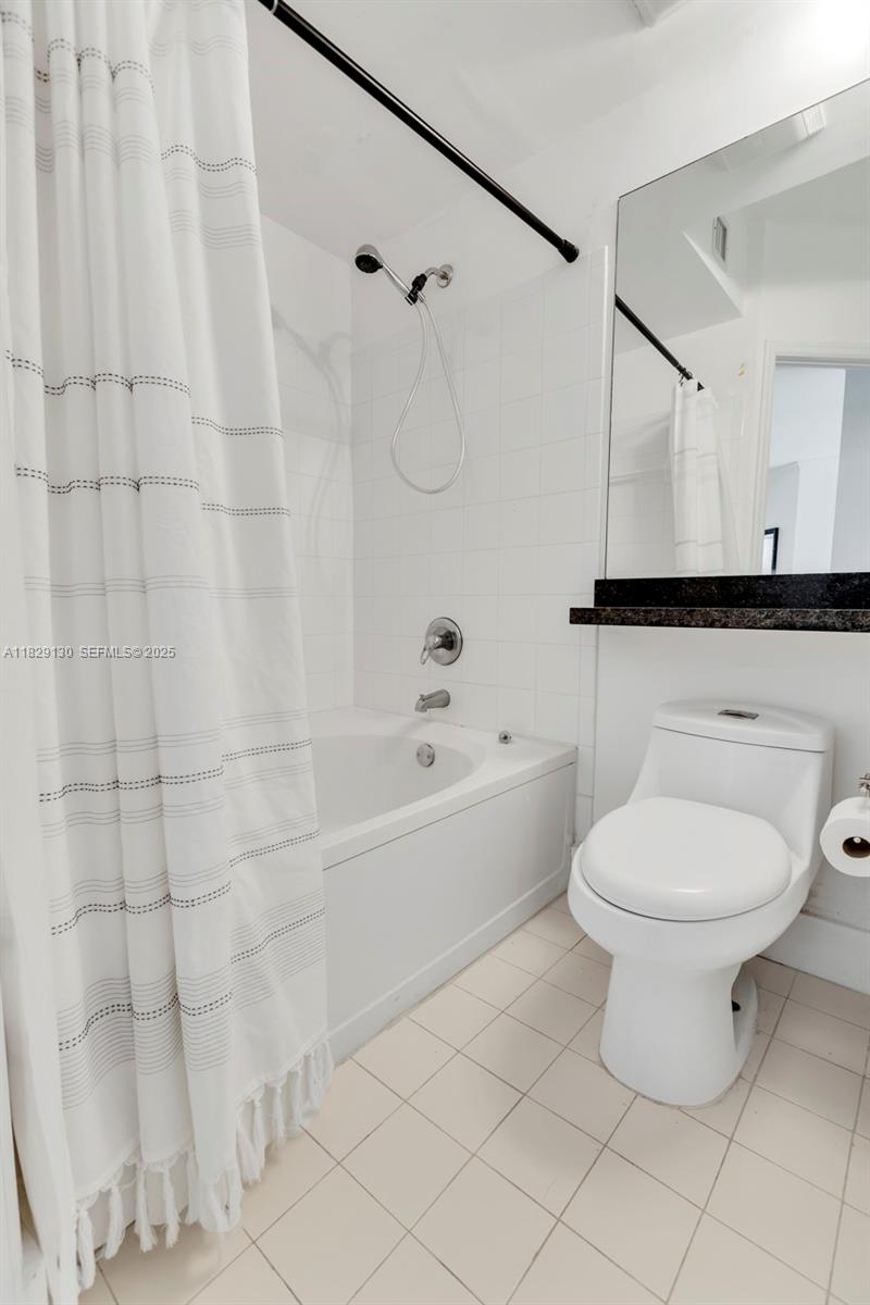 PORTO BELLAGIO CONDO - Residential