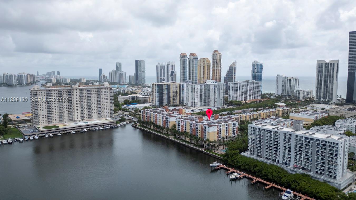 PORTO BELLAGIO CONDO - Residential