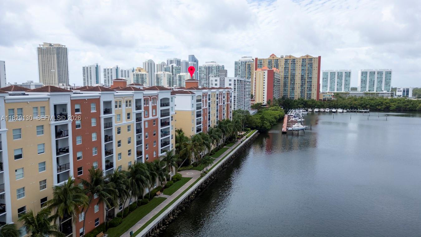 PORTO BELLAGIO CONDO - Residential