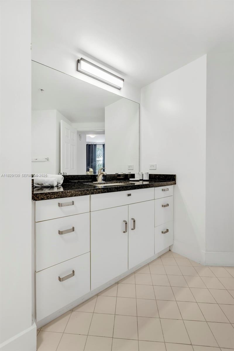 PORTO BELLAGIO CONDO - Residential