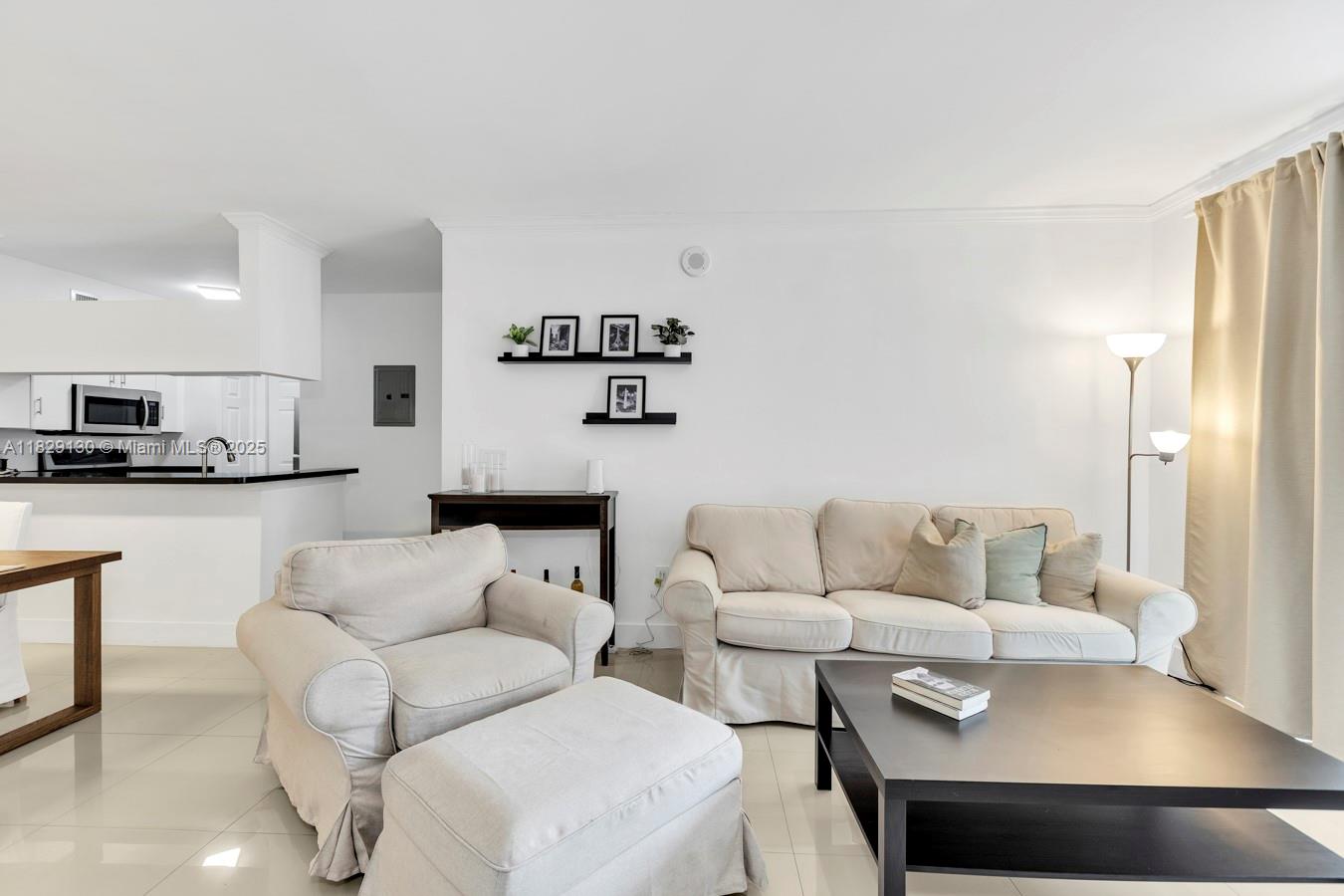 PORTO BELLAGIO CONDO - Residential