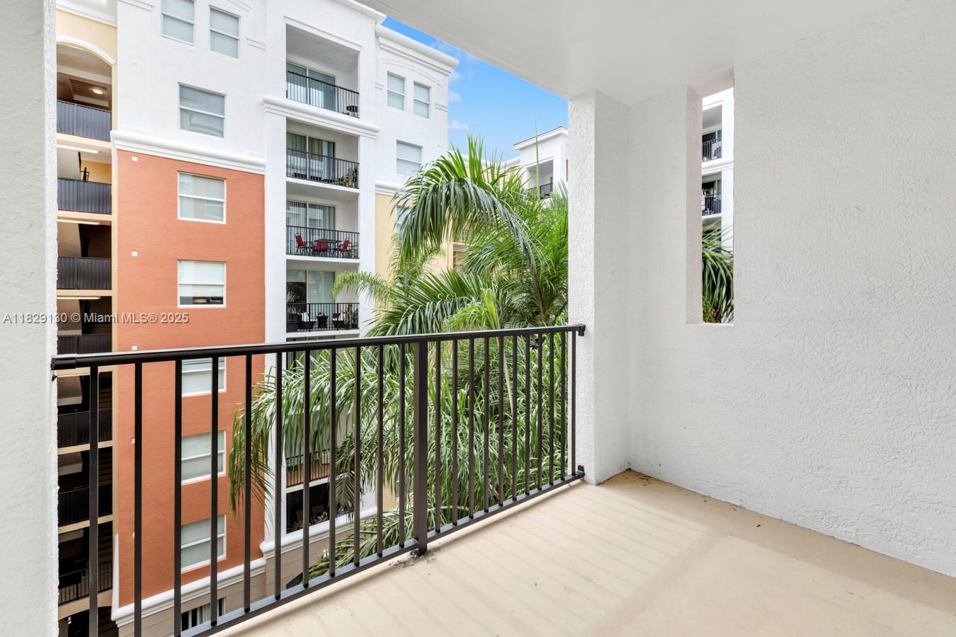 PORTO BELLAGIO CONDO - Residential